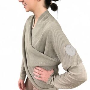 NWOT Star Wars Musterbrand “Rey of Jakku” Knitted Wrap Sweater Women’s XS